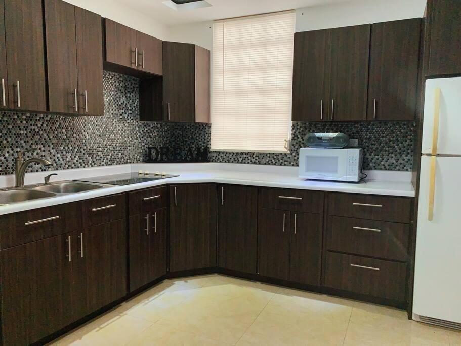 Spacius 4Br Home In Trendy Loiza St, Near Beach San Juan Extérieur photo
